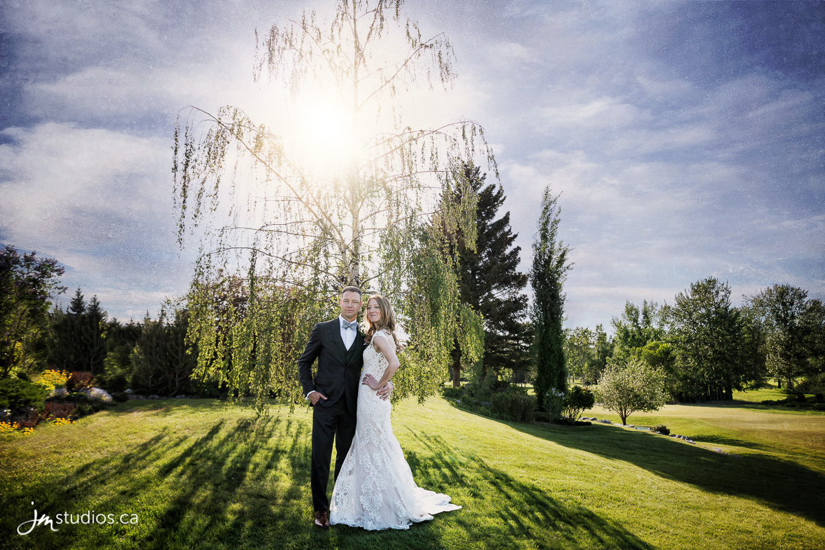 180602_6495-Calgary-Wedding-Photographers-Valley-Ridge-Golf-Club-JM_Photography