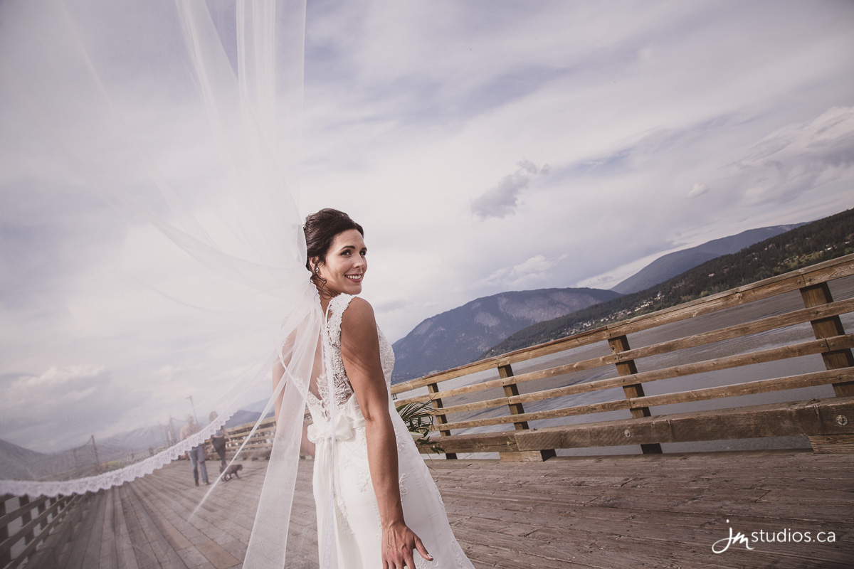 180804_5567-Rocky-Mountain-Wedding-Photographers-Salmon-Arm-Prestige-Harbourfront